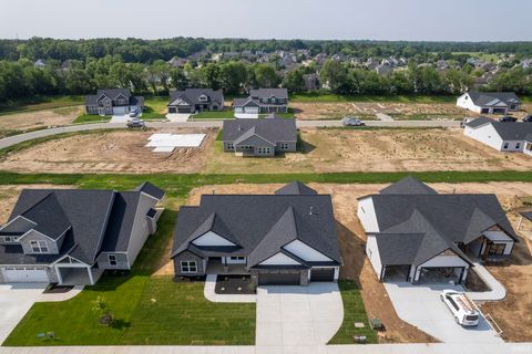 Tiny photo for 825 Ravenstone Drive, Lafayette, IN 47909 (MLS # 202519311)