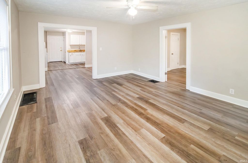 Photo of 1159 Sweetser Avenue, Evansville, IN 47714 (MLS # 202541879)