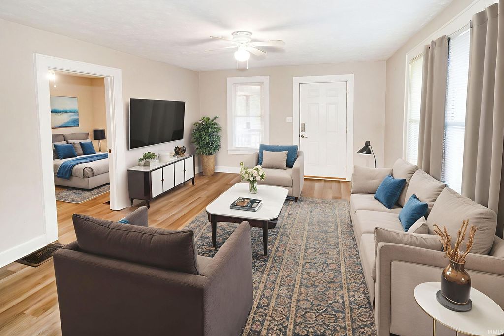 Photo of 1159 Sweetser Avenue, Evansville, IN 47714 (MLS # 202541879)