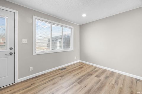 Tiny photo for 924 Shenandoah Drive, Lafayette, IN 47905 (MLS # 202610480)