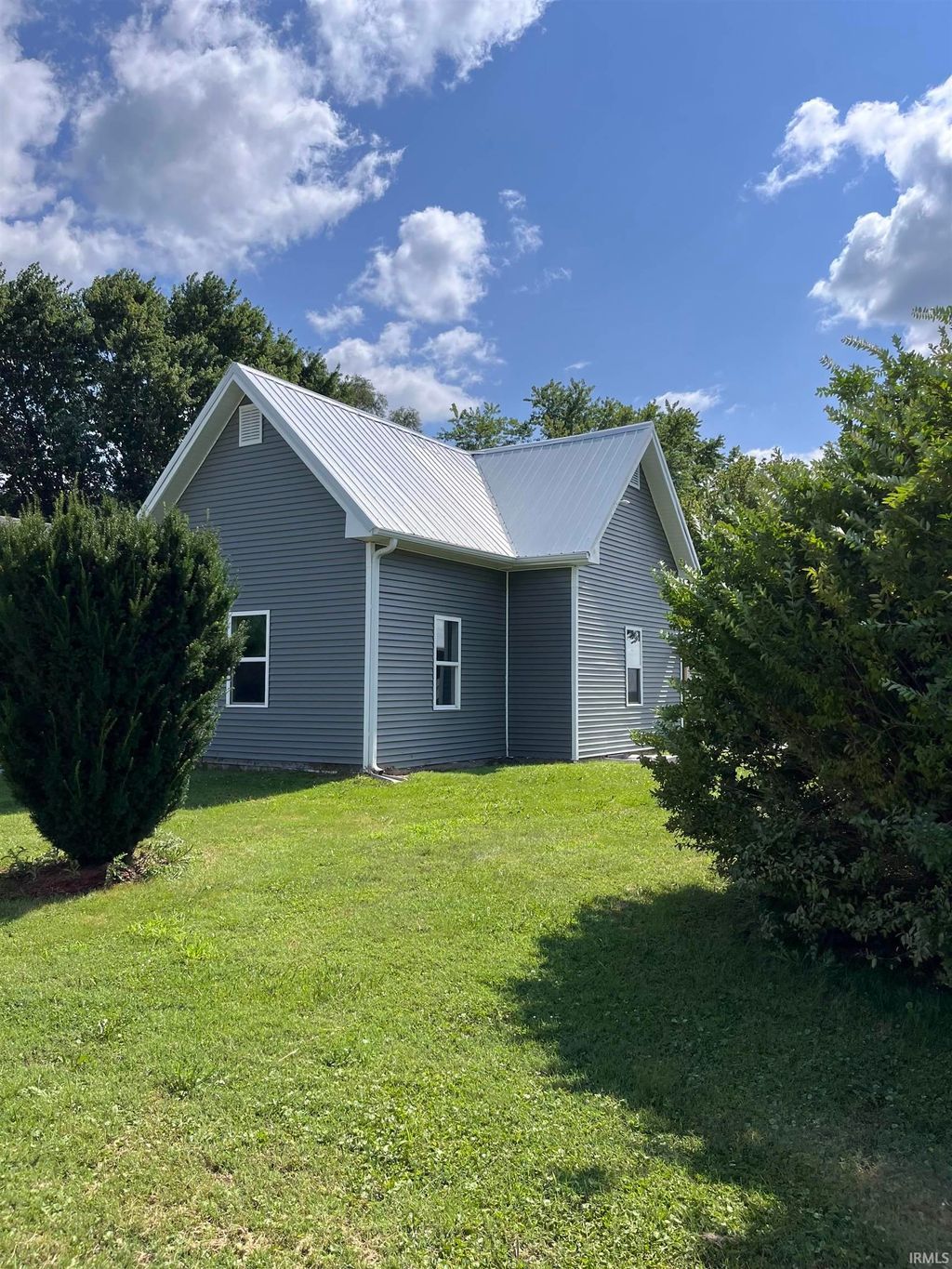Photo of 108 N Carter Street, Colfax, IN 46035 (MLS # 202543270)