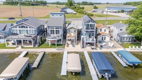 Photo of 2509 Barrett Road, Rochester, IN 46975 (MLS # 202622192)