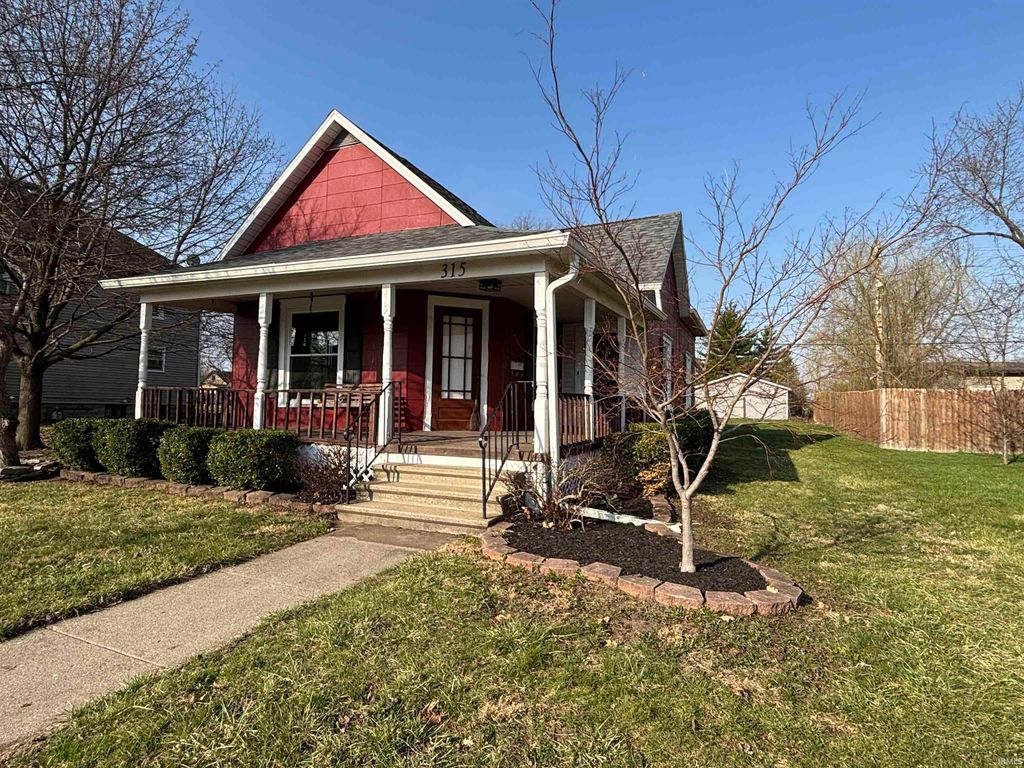 Photo of 315 S Indiana Avenue, Auburn, IN 46706 (MLS # 202610173)