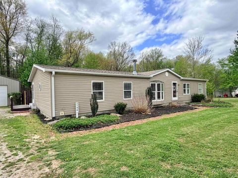 Photo of 2104 N Hoosier Hills, Linton, IN 47441 (MLS # 202612766)