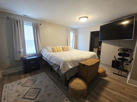 Tiny photo for 3124 Broadway, Fort Wayne, IN 46807 (MLS # 202612495)