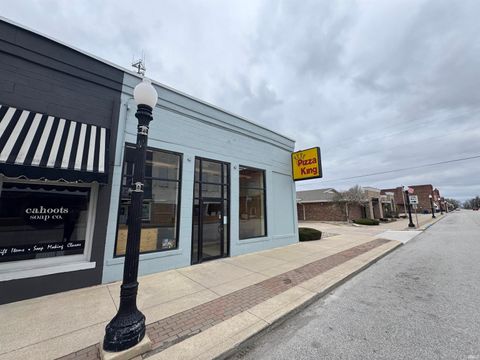 Tiny photo for 109 N Jefferson Street, Converse, IN 46919 (MLS # 202611923)