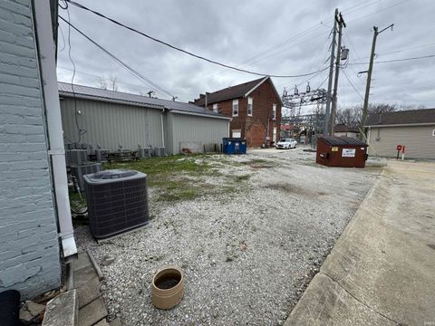 Tiny photo for 109 N Jefferson Street, Converse, IN 46919 (MLS # 202611923)