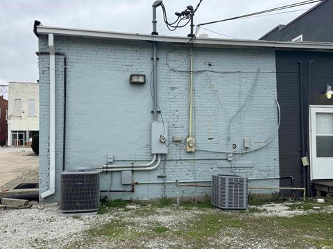 Tiny photo for 109 N Jefferson Street, Converse, IN 46919 (MLS # 202611923)