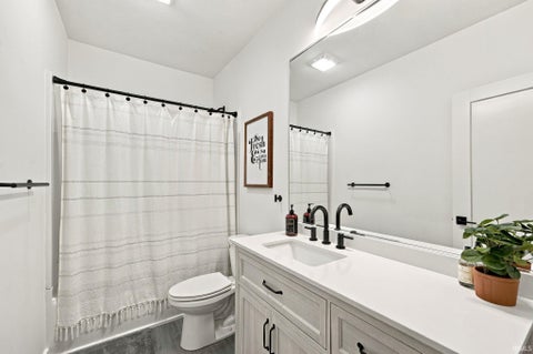 Tiny photo for 5438 Gainsboro Drive, West Lafayette, IN 47906 (MLS # 202643702)