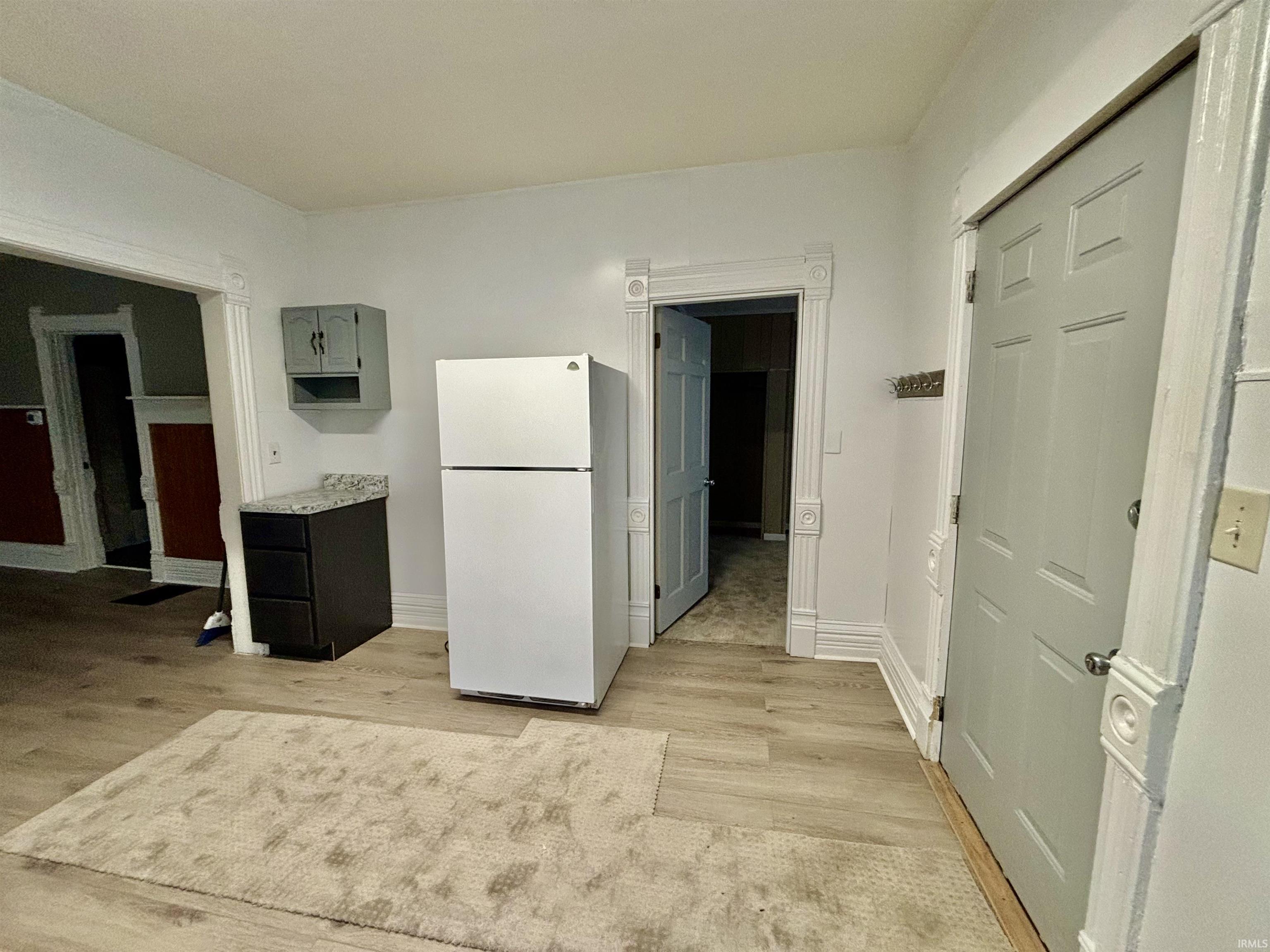 Goshen, Indiana 46528, United States, 2 Bedrooms Bedrooms, ,2 BathroomsBathrooms,Residential,Pending,32331