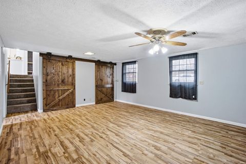 Tiny photo for 2305 W Clearview Drive, Marion, IN 46952 (MLS # 202611531)