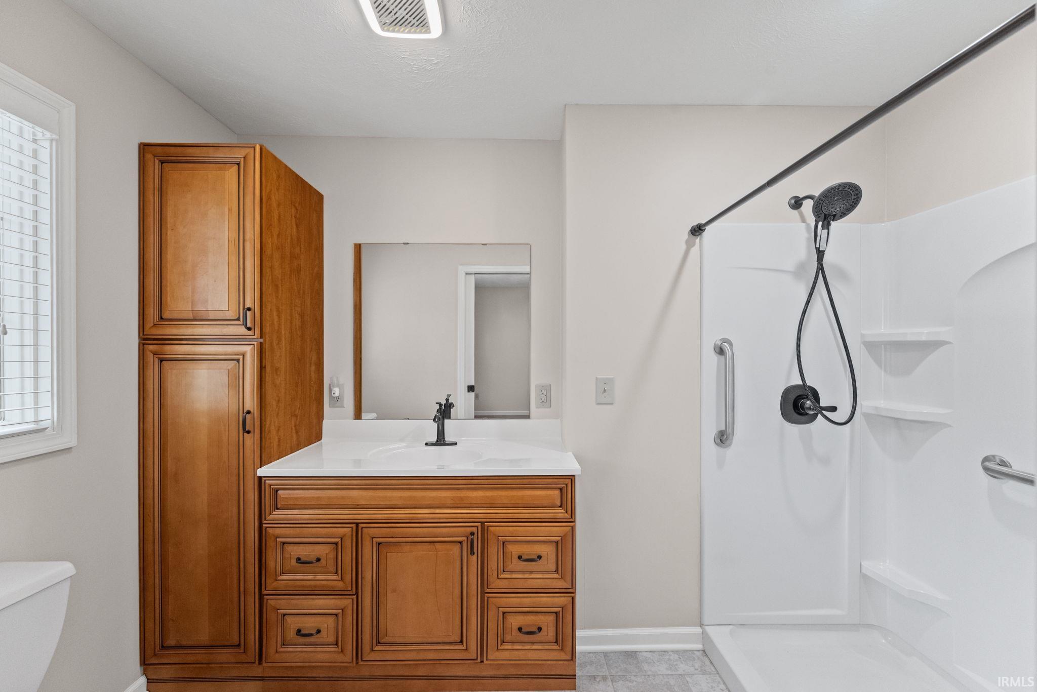 Delphi, Indiana 46923, United States, 3 Bedrooms Bedrooms, ,2 BathroomsBathrooms,Residential,Active,217020