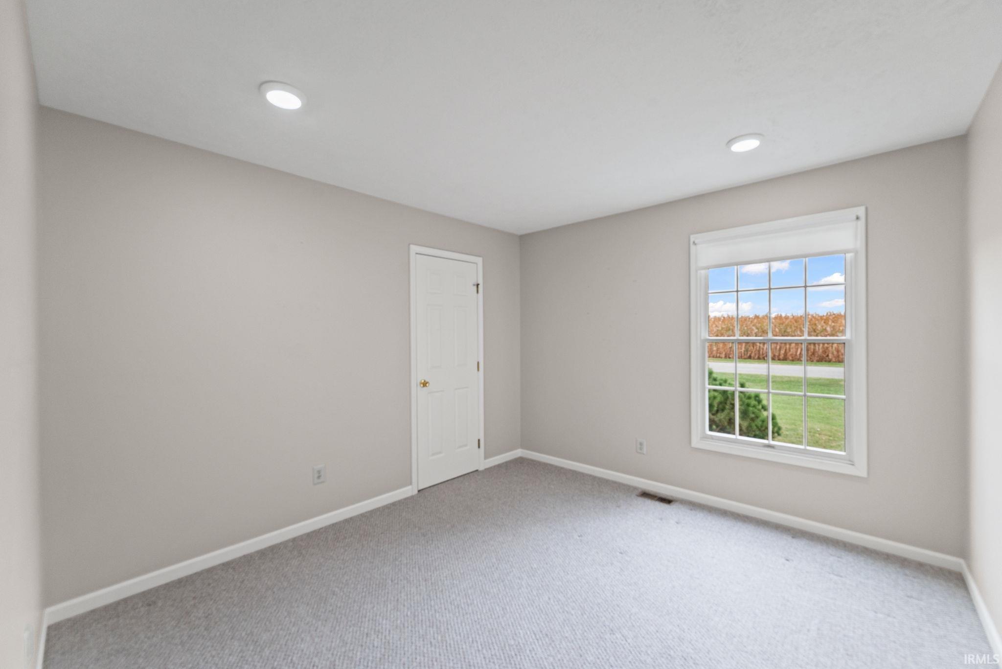 Delphi, Indiana 46923, United States, 3 Bedrooms Bedrooms, ,2 BathroomsBathrooms,Residential,Active,217020