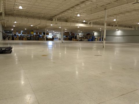 Tiny photo for 1500 N Reed Road, Kokomo, IN 46901 (MLS # 202427816)