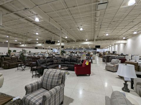 Tiny photo for 1500 N Reed Road, Kokomo, IN 46901 (MLS # 202427816)