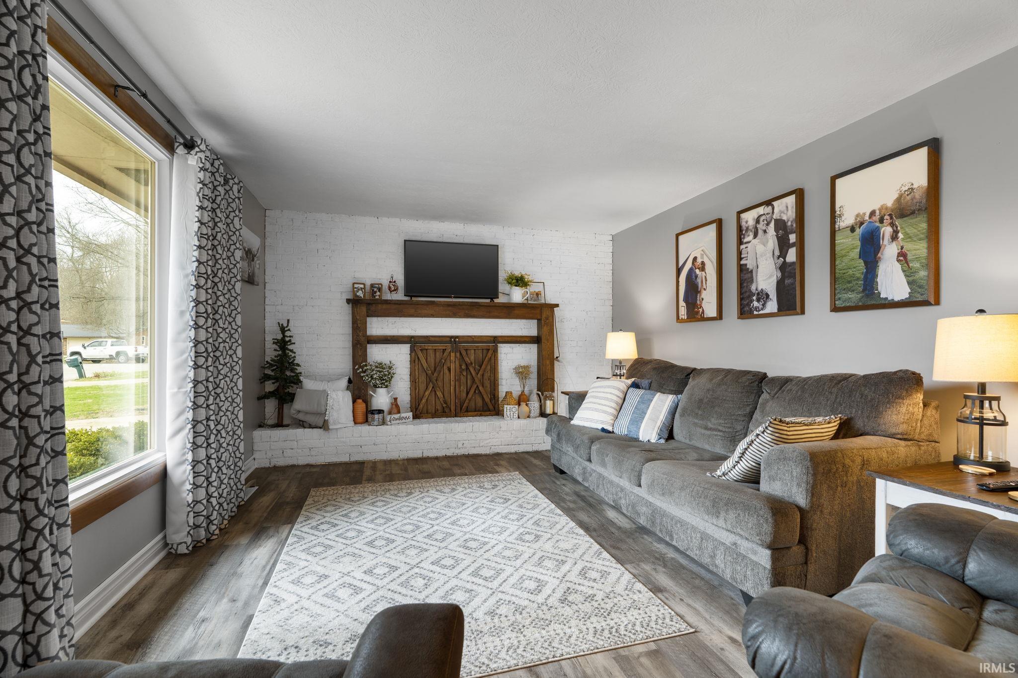 1448 N Lakeview Drive