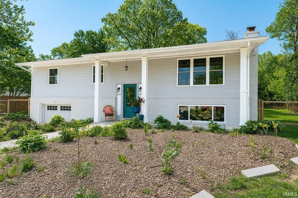 Photo of 4310 E Morningside Drive, Bloomington, IN 47408 (MLS # 202614875)