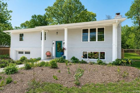 Photo of 4310 E Morningside Drive, Bloomington, IN 47408 (MLS # 202614875)