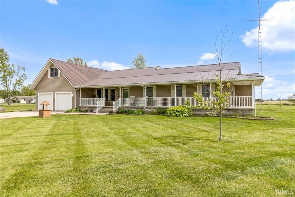 Photo of 10071 W 400 S Road, Dunkirk, IN 47336 (MLS # 202618469)