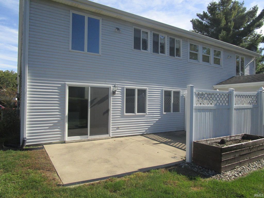 Photo of 812 Apple Hill Way, Angola, IN 46703 (MLS # 202546750)