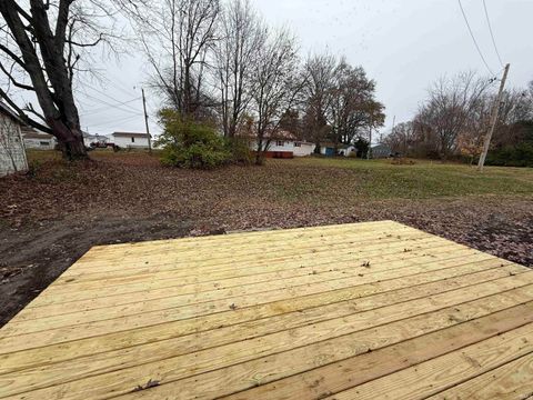 Tiny photo for 113 W Vine Street, Flora, IN 46929 (MLS # 202610047)