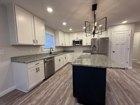 Tiny photo for 113 W Vine Street, Flora, IN 46929 (MLS # 202610047)