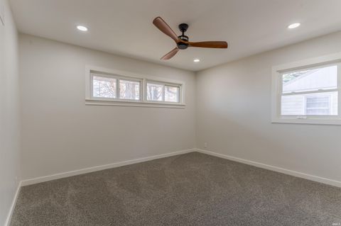 Tiny photo for 5024 Graham Avenue, Evansville, IN 47715 (MLS # 202546588)