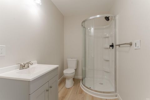 Tiny photo for 5024 Graham Avenue, Evansville, IN 47715 (MLS # 202546588)