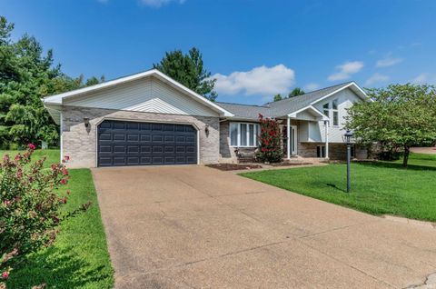 Photo of 8330 Greendale Drive, Evansville, IN 47711 (MLS # 202630125)
