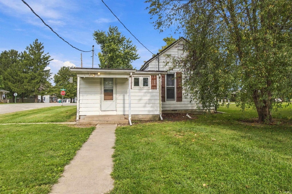 Photo of 107 W Midway Street, Colfax, IN 46035 (MLS # 202640734)