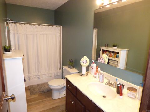 Tiny photo for 200 Heritage Drive, Delphi, IN 46923 (MLS # 202610079)