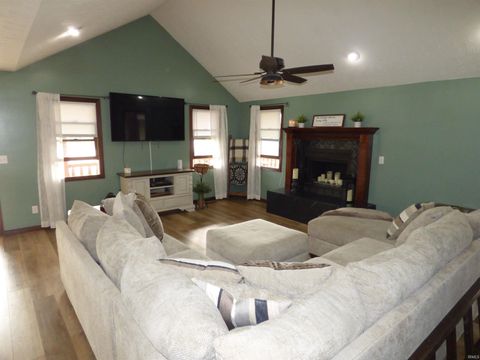 Tiny photo for 200 Heritage Drive, Delphi, IN 46923 (MLS # 202610079)