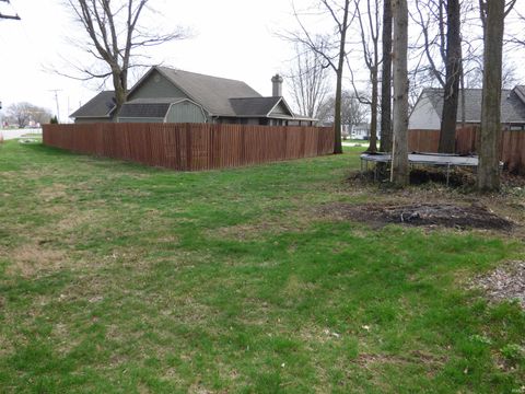 Tiny photo for 200 Heritage Drive, Delphi, IN 46923 (MLS # 202610079)