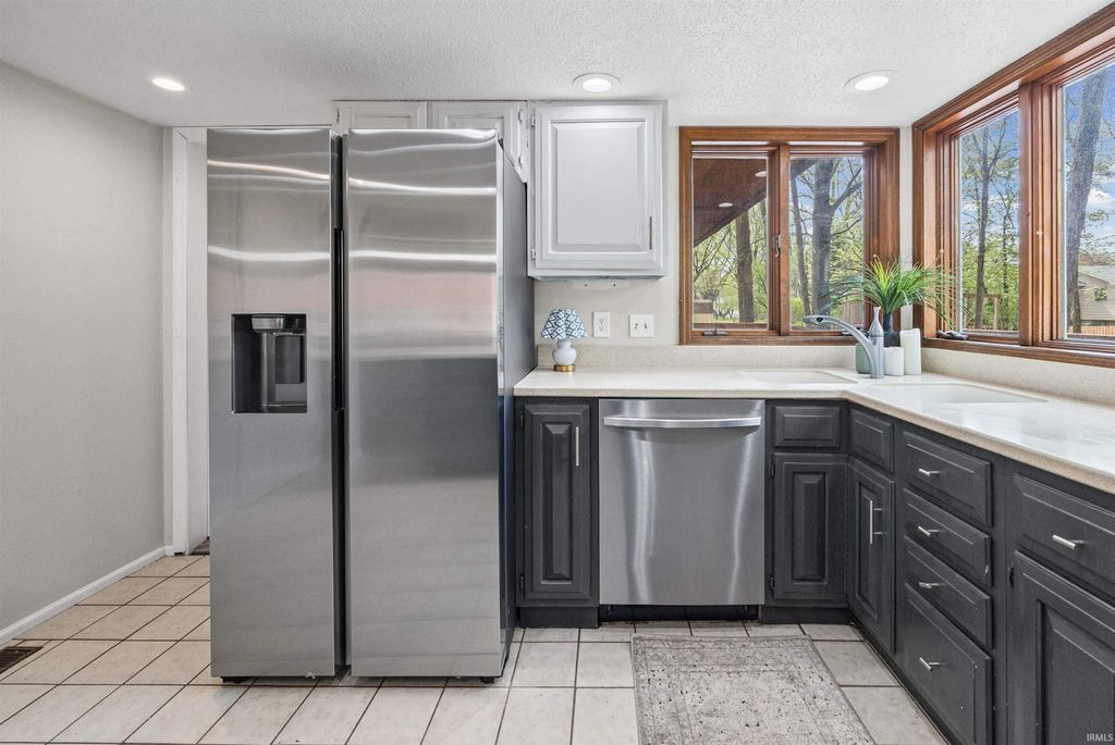 Photo of 121 E navajo Street, West Lafayette, IN 47906 (MLS # 202613654)