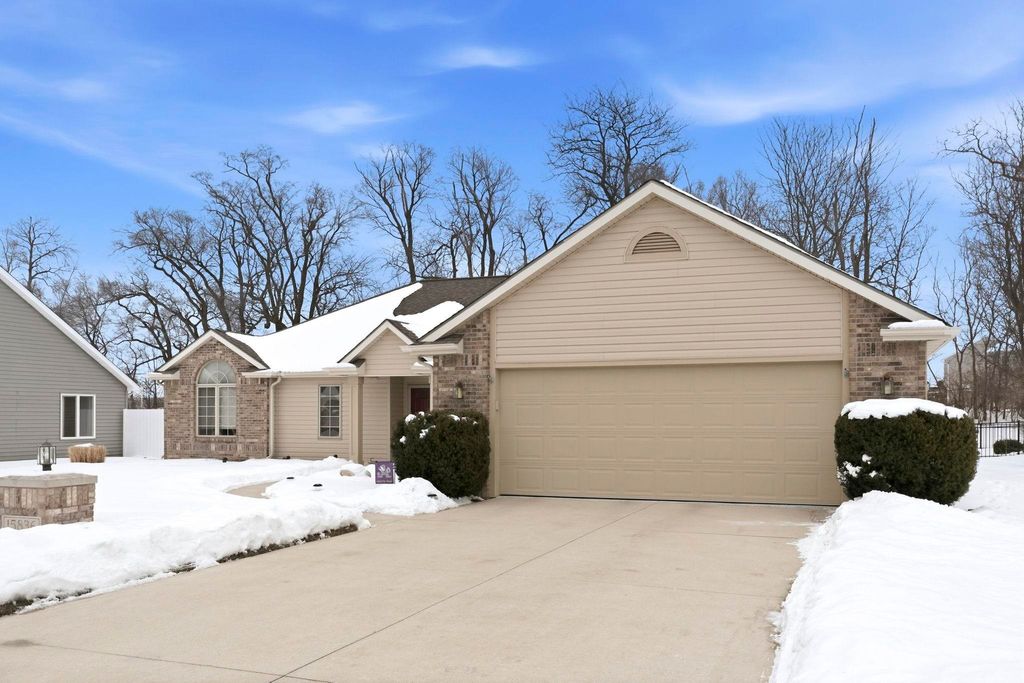 Photo of 15836 Impala Drive, Huntertown, IN 46748 (MLS # 202604598)