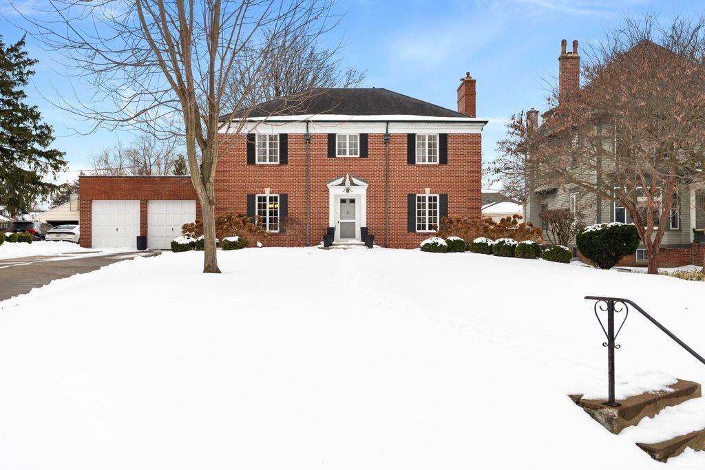 Photo of 923 Highland Avenue, Lafayette, IN 47905 (MLS # 202603951)