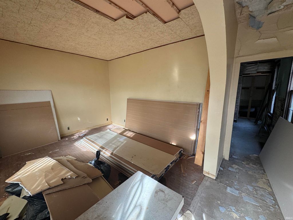 Photo of 1143 Grant Avenue, Fort Wayne, IN 46803 (MLS # 202539863)