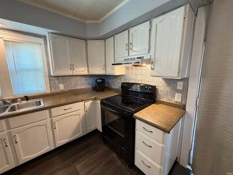 Tiny photo for 265 W 8th Street, Peru, IN 46970 (MLS # 202625392)