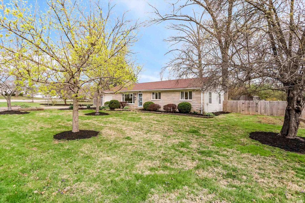 Photo of 1601 E Ruby Lane, Bloomington, IN 47401 (MLS # 202610874)