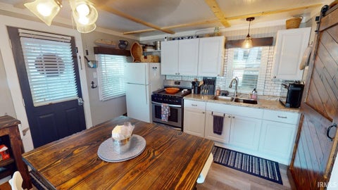 Tiny photo for 11820 N Vista Drive, Monticello, IN 47960 (MLS # 202632348)
