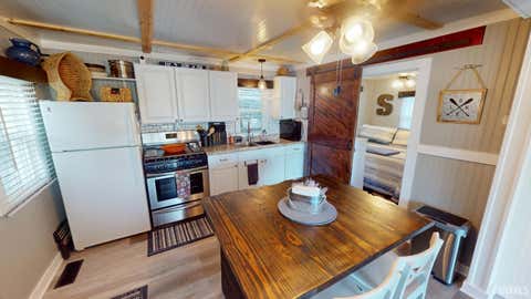 Tiny photo for 11820 N Vista Drive, Monticello, IN 47960 (MLS # 202632348)