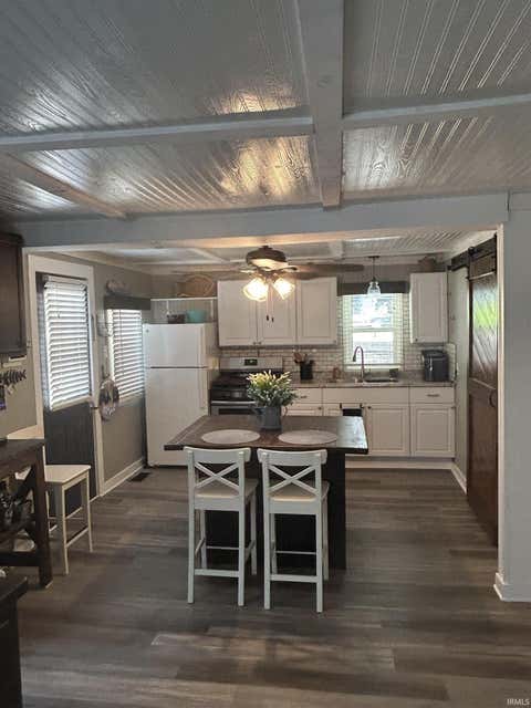 Tiny photo for 11820 N Vista Drive, Monticello, IN 47960 (MLS # 202632348)