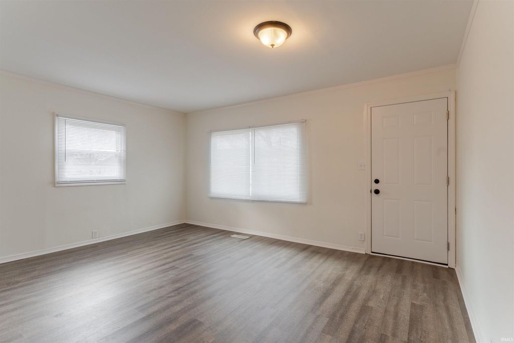 Photo of 2423 2425 N Kerth Avenue, Evansville, IN 47711 (MLS # 202601780)