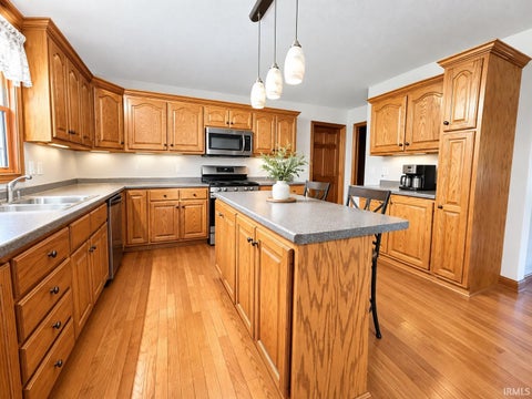 Tiny photo for 2018 Cameron Drive, Kokomo, IN 46902 (MLS # 202639613)