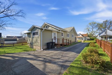 Tiny photo for 1329 Burroughs Street, Lafayette, IN 47904 (MLS # 202612421)