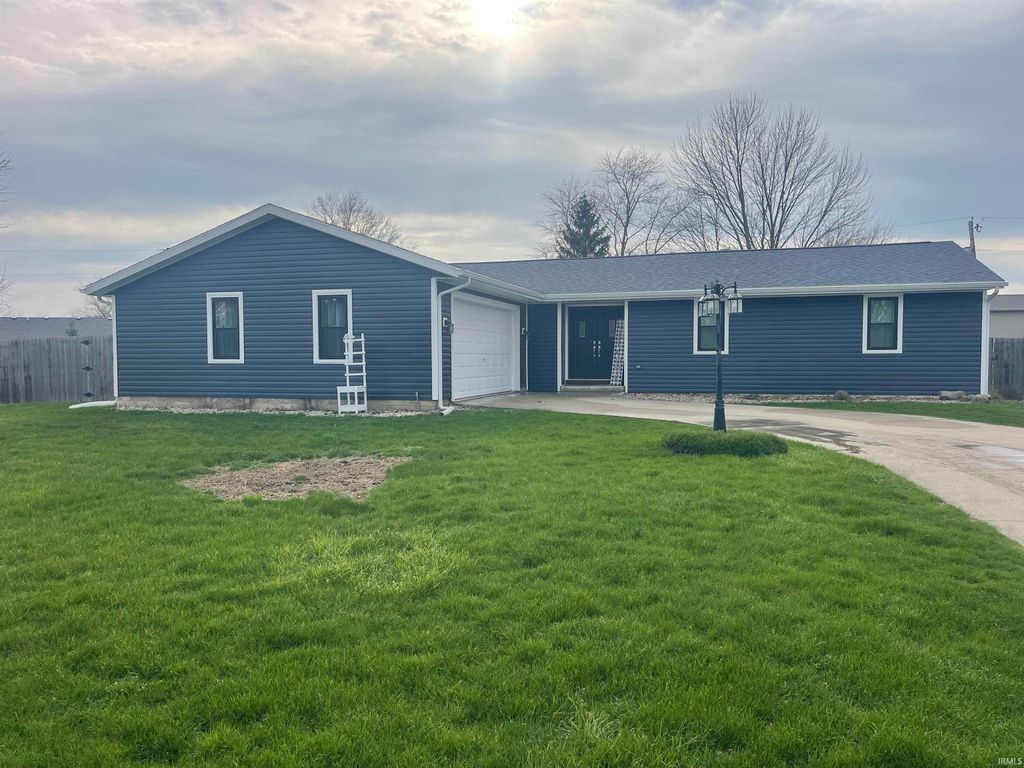 Photo of 4121 Ort Drive, Woodburn, IN 46797 (MLS # 202611436)