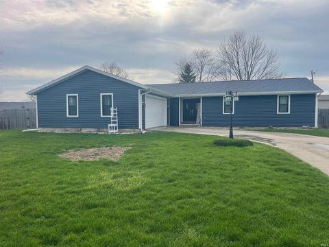 Photo of 4121 Ort Drive, Woodburn, IN 46797 (MLS # 202611436)