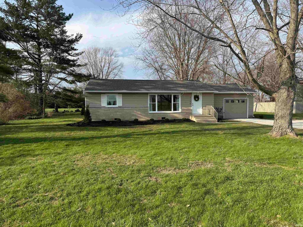 Photo of 2100 E CR700 N Road, Muncie, IN 47303 (MLS # 202610934)