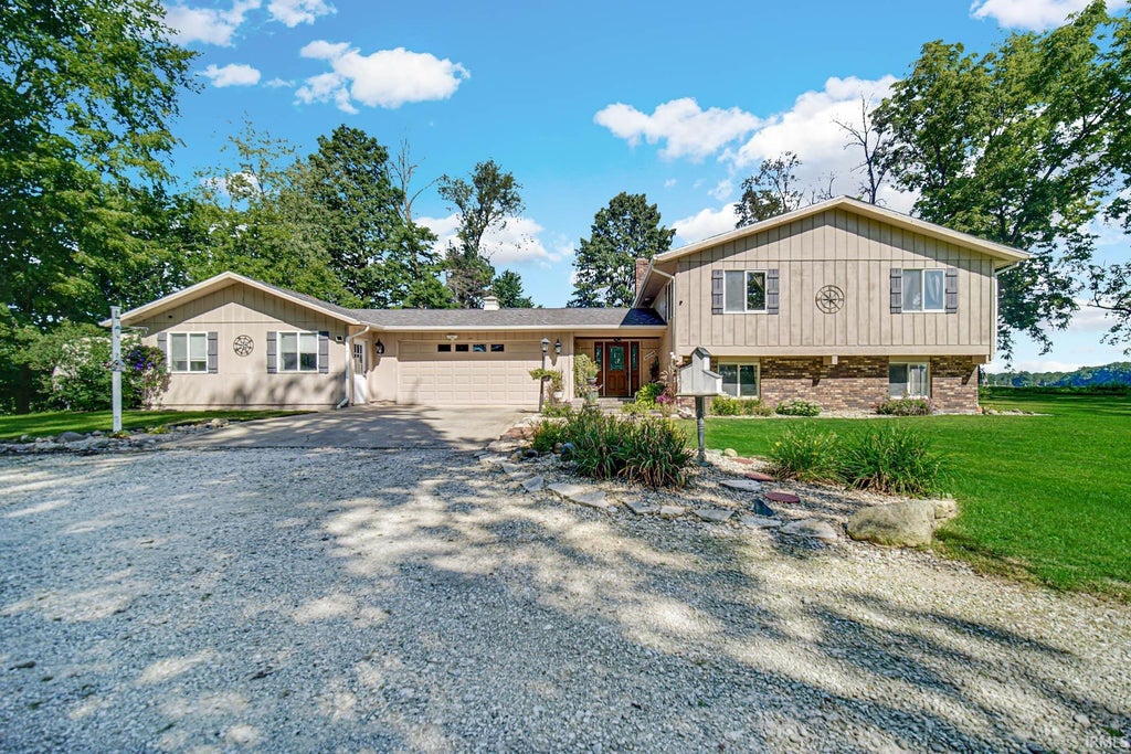 Photo of 14700 7B Road, Plymouth, IN 46563 (MLS # 202635895)