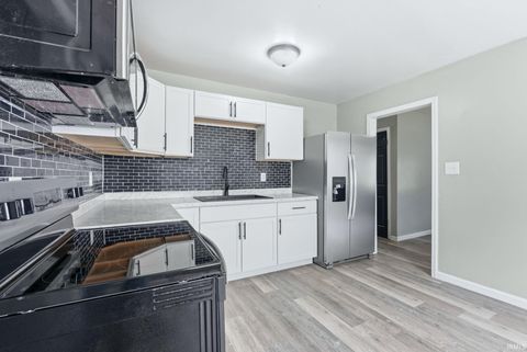 Tiny photo for 1427 Baywood Drive, New Haven, IN 46774 (MLS # 202617057)